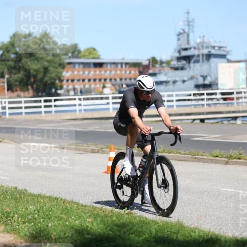 17.08.2025 - KN Förde Triathlon 2025 Yannick Fuchs http://msf.ph/oto/8624501 17.08.2025 11:32:35 Radfahren 263, 291, 324, 363, 375, 604, 375 meine-sportfotos.de