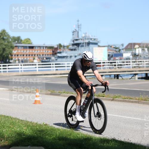 17.08.2025 - KN Förde Triathlon 2025 Yannick Fuchs http://msf.ph/oto/8624502 17.08.2025 11:32:35 Radfahren 263, 291, 324, 363, 375, 604, 375 meine-sportfotos.de