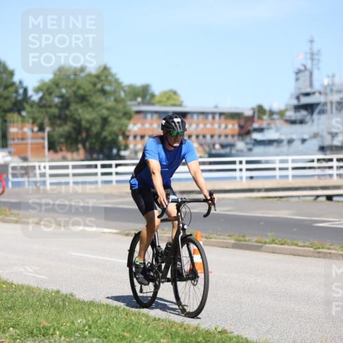 17.08.2025 - KN Förde Triathlon 2025 Yannick Fuchs http://msf.ph/oto/8624521 17.08.2025 11:32:55 Radfahren 302, 325, 348, 360, 334, 607 meine-sportfotos.de