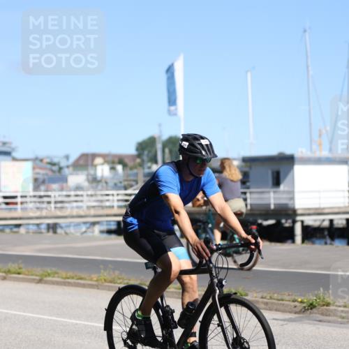17.08.2025 - KN Förde Triathlon 2025 Yannick Fuchs http://msf.ph/oto/8624524 17.08.2025 11:32:56 Radfahren 302, 325, 348, 360, 334, 360, 607 meine-sportfotos.de