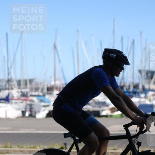 17.08.2025 - KN Förde Triathlon 2025 Yannick Fuchs http://msf.ph/oto/8624528 17.08.2025 11:32:56 Radfahren 302, 325, 348, 360, 334, 360, 607 meine-sportfotos.de