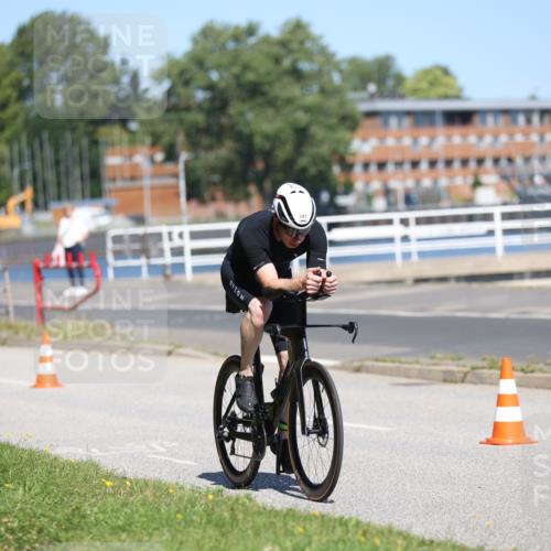 17.08.2025 - KN Förde Triathlon 2025 Yannick Fuchs http://msf.ph/oto/8624538 17.08.2025 11:33:09 Radfahren 271, 273, 362, 387, 616, 632, 641 meine-sportfotos.de
