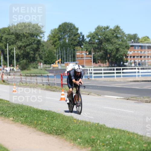 17.08.2025 - KN Förde Triathlon 2025 Yannick Fuchs http://msf.ph/oto/8624573 17.08.2025 11:33:26 Radfahren 280, 284, 296, 311, 327, 329, 339, 341, 350, 601, 633, 642, 327 meine-sportfotos.de