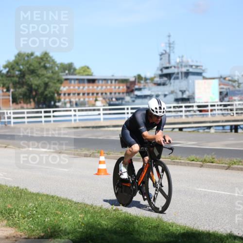17.08.2025 - KN Förde Triathlon 2025 Yannick Fuchs http://msf.ph/oto/8624575 17.08.2025 11:33:26 Radfahren 280, 284, 296, 311, 327, 329, 339, 341, 350, 601, 633, 642, 327 meine-sportfotos.de