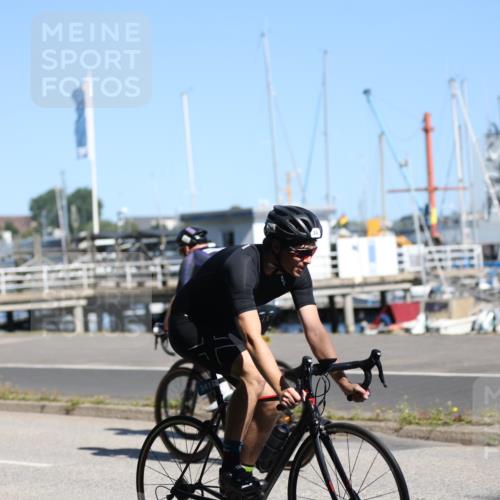 17.08.2025 - KN Förde Triathlon 2025 Yannick Fuchs http://msf.ph/oto/8624589 17.08.2025 11:33:31 Radfahren 311, 329, 339, 341, 343, 350, 371, 374, 633, 638, 642, 280, 284, 296, 327, 350, 601 meine-sportfotos.de