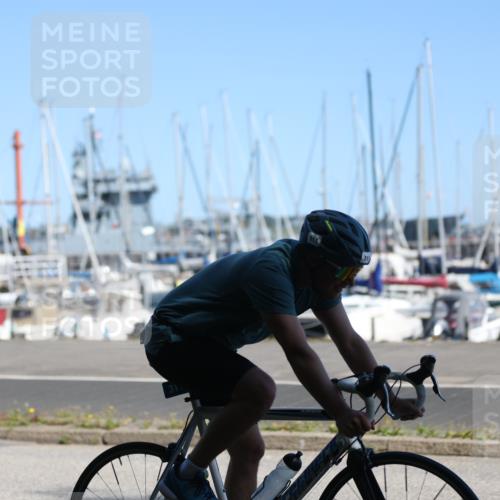 17.08.2025 - KN Förde Triathlon 2025 Yannick Fuchs http://msf.ph/oto/8624598 17.08.2025 11:33:34 Radfahren 293, 311, 339, 341, 343, 371, 374, 613, 633, 638, 280, 284, 329, 339, 341, 350, 642 meine-sportfotos.de