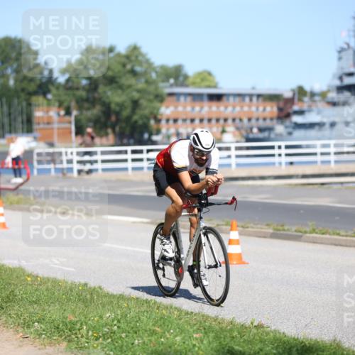 17.08.2025 - KN Förde Triathlon 2025 Yannick Fuchs http://msf.ph/oto/8624623 17.08.2025 11:33:47 Radfahren 281, 288, 306, 356, 370, 389, 293, 343, 374, 613, 638 meine-sportfotos.de