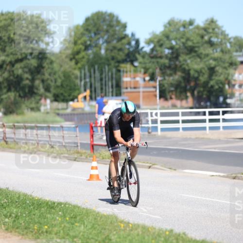 17.08.2025 - KN Förde Triathlon 2025 Yannick Fuchs http://msf.ph/oto/8624650 17.08.2025 11:34:35 Radfahren 300, 309, 348, 360, 365, 616, 632, 375 meine-sportfotos.de
