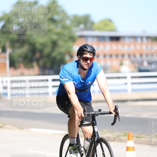 17.08.2025 - KN Förde Triathlon 2025 Yannick Fuchs http://msf.ph/oto/8624660 17.08.2025 11:34:40 Radfahren 303, 309, 328, 348, 360, 363, 365, 608, 616, 632, 300, 632 meine-sportfotos.de