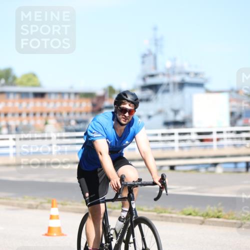 17.08.2025 - KN Förde Triathlon 2025 Yannick Fuchs http://msf.ph/oto/8624662 17.08.2025 11:34:40 Radfahren 303, 309, 328, 348, 360, 363, 365, 608, 616, 632, 300, 632 meine-sportfotos.de