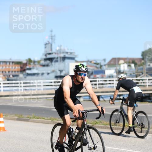 17.08.2025 - KN Förde Triathlon 2025 Yannick Fuchs http://msf.ph/oto/8624684 17.08.2025 11:34:54 Radfahren 271, 295, 296, 353, 354, 362, 372, 619, 633, 642, 643, 303, 328, 354, 363, 608 meine-sportfotos.de