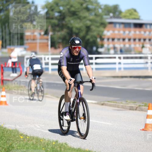 17.08.2025 - KN Förde Triathlon 2025 Yannick Fuchs http://msf.ph/oto/8624691 17.08.2025 11:34:58 Radfahren 284, 295, 296, 349, 372, 619, 633, 642, 643, 271, 296, 353, 354, 362, 633 meine-sportfotos.de