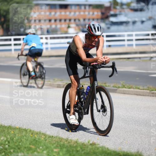 17.08.2025 - KN Förde Triathlon 2025 Yannick Fuchs http://msf.ph/oto/8624698 17.08.2025 11:35:03 Radfahren 284, 295, 349, 372, 617, 643, 271, 296, 372, 619, 633, 642 meine-sportfotos.de