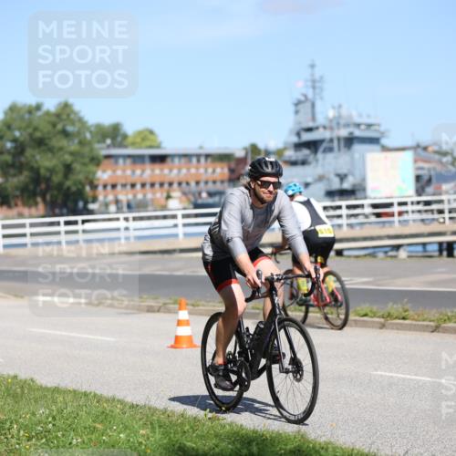 17.08.2025 - KN Förde Triathlon 2025 Yannick Fuchs http://msf.ph/oto/8624722 17.08.2025 11:35:19 Radfahren 323, 345, 371, 374, 601, 613, 638, 329, 350, 610, 617 meine-sportfotos.de