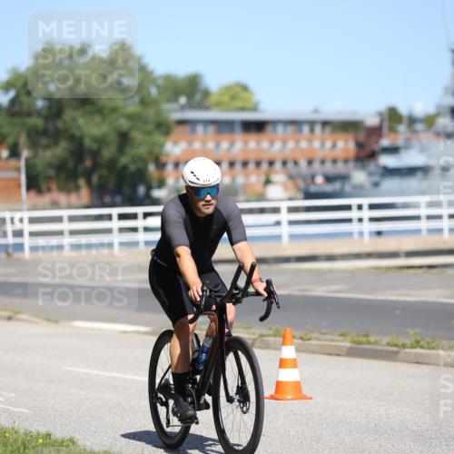 17.08.2025 - KN Förde Triathlon 2025 Yannick Fuchs http://msf.ph/oto/8624727 17.08.2025 11:35:20 Radfahren 323, 345, 371, 374, 601, 613, 638, 329, 345, 350, 610 meine-sportfotos.de