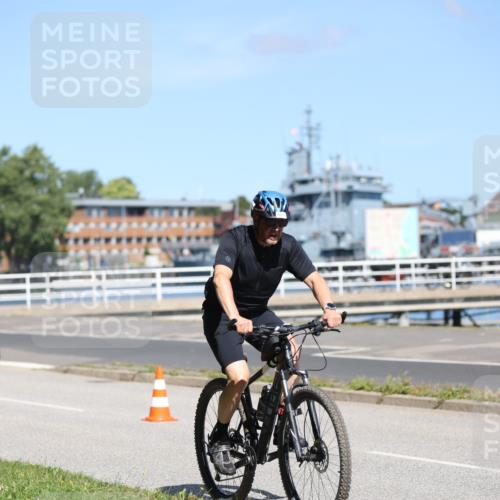 17.08.2025 - KN Förde Triathlon 2025 Yannick Fuchs http://msf.ph/oto/8624733 17.08.2025 11:35:22 Radfahren 323, 356, 371, 374, 601, 613, 329, 345, 350, 371, 610, 613, 638 meine-sportfotos.de