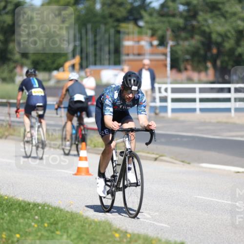 17.08.2025 - KN Förde Triathlon 2025 Yannick Fuchs http://msf.ph/oto/8624765 17.08.2025 11:35:48 Radfahren 330, 384, 307, 310, 380, 609 meine-sportfotos.de