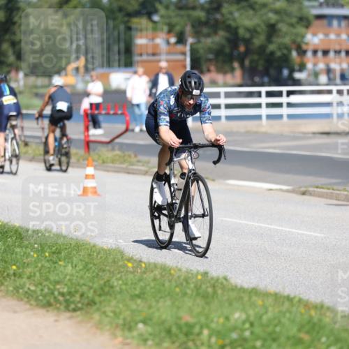 17.08.2025 - KN Förde Triathlon 2025 Yannick Fuchs http://msf.ph/oto/8624766 17.08.2025 11:35:48 Radfahren 330, 384, 307, 310, 380, 609 meine-sportfotos.de