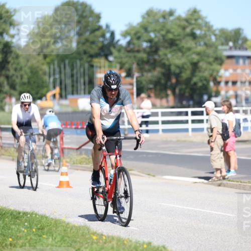 17.08.2025 - KN Förde Triathlon 2025 Yannick Fuchs http://msf.ph/oto/8624805 17.08.2025 11:36:17 Radfahren 309, 328, 367, 622, 630, 639, 326, 352, 612, 635 meine-sportfotos.de