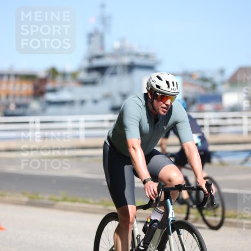 17.08.2025 - KN Förde Triathlon 2025 Yannick Fuchs http://msf.ph/oto/8624828 17.08.2025 11:36:30 Radfahren 285, 295, 297, 303, 351, 353, 354, 618, 621, 623, 643, 285, 303, 622 meine-sportfotos.de