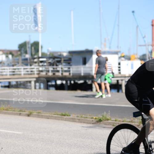 17.08.2025 - KN Förde Triathlon 2025 Yannick Fuchs http://msf.ph/oto/8624841 17.08.2025 11:36:35 Radfahren 295, 297, 353, 354, 623, 625, 285, 303, 351, 618, 621, 622, 643 meine-sportfotos.de