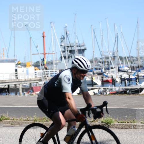 17.08.2025 - KN Förde Triathlon 2025 Yannick Fuchs http://msf.ph/oto/8624847 17.08.2025 11:36:37 Radfahren 353, 354, 372, 619, 623, 625, 295, 297, 351, 618, 621, 643 meine-sportfotos.de