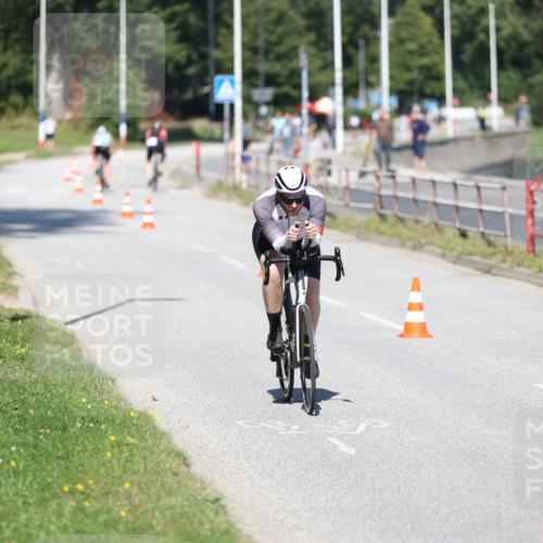 17.08.2025 - KN Förde Triathlon 2025 Yannick Fuchs http://msf.ph/oto/8624930 17.08.2025 11:38:52 Radfahren 304, 615, 627, 282, 626 meine-sportfotos.de