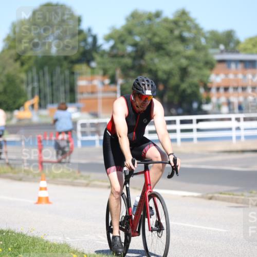 17.08.2025 - KN Förde Triathlon 2025 Yannick Fuchs http://msf.ph/oto/8624960 17.08.2025 11:40:28 Radfahren 304, 316, 335, 605, 620, 331, 340 meine-sportfotos.de