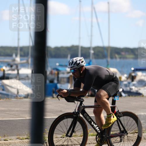 17.08.2025 - KN Förde Triathlon 2025 Yannick Fuchs http://msf.ph/oto/8624978 17.08.2025 11:40:47 Radfahren 318, 358, 364 meine-sportfotos.de