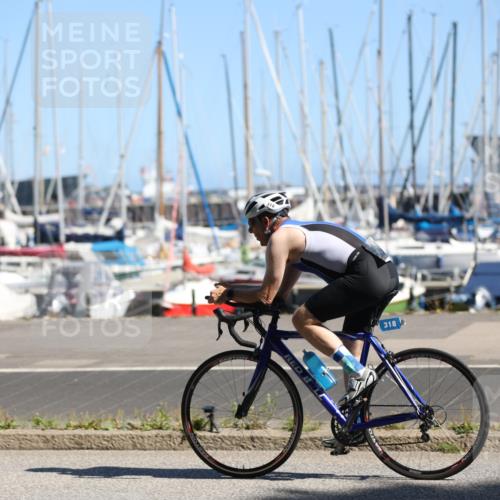 17.08.2025 - KN Förde Triathlon 2025 Yannick Fuchs http://msf.ph/oto/8624990 17.08.2025 11:40:57 Radfahren 318, 346, 390, 602, 634, 358 meine-sportfotos.de