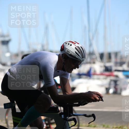 17.08.2025 - KN Förde Triathlon 2025 Yannick Fuchs http://msf.ph/oto/8625049 17.08.2025 11:42:12 Radfahren 302, 321, 327, 341, 364, 605, 632, 312, 338, 341, 355, 607 meine-sportfotos.de