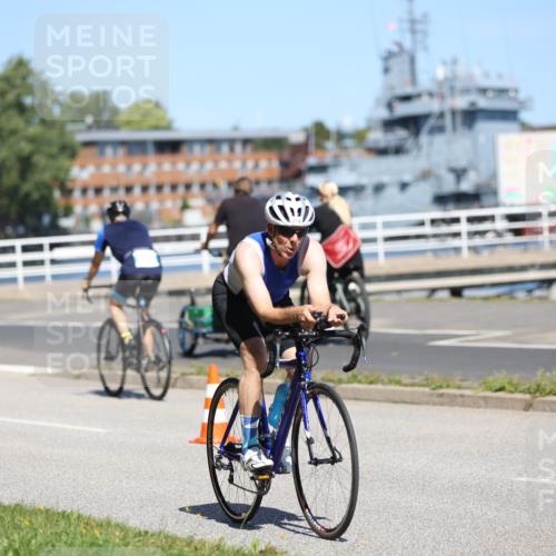 17.08.2025 - KN Förde Triathlon 2025 Yannick Fuchs http://msf.ph/oto/8625079 17.08.2025 11:42:39 Radfahren 318, 387, 390, 602, 634, 642, 325, 343 meine-sportfotos.de