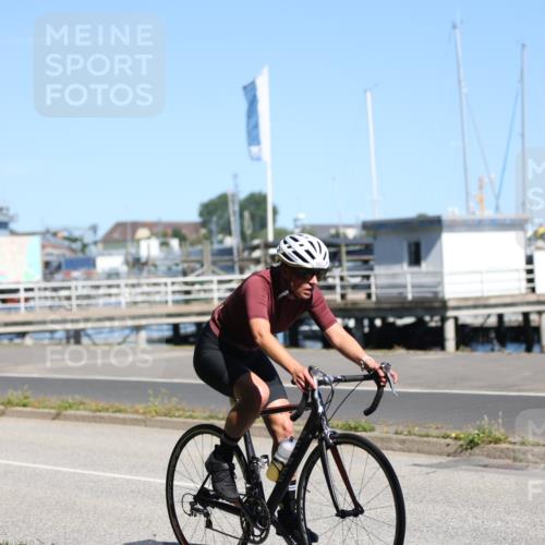 17.08.2025 - KN Förde Triathlon 2025 Yannick Fuchs http://msf.ph/oto/8625091 17.08.2025 11:42:44 Radfahren 387, 390, 602, 634, 642, 318 meine-sportfotos.de