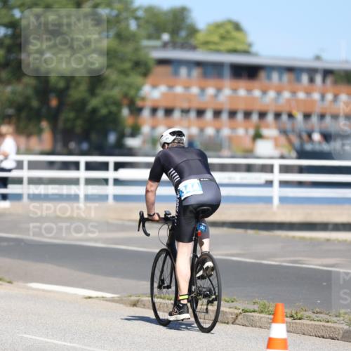 17.08.2025 - KN Förde Triathlon 2025 Yannick Fuchs http://msf.ph/oto/8625112 17.08.2025 11:43:13 Radfahren 324, 344, 604, 641 meine-sportfotos.de