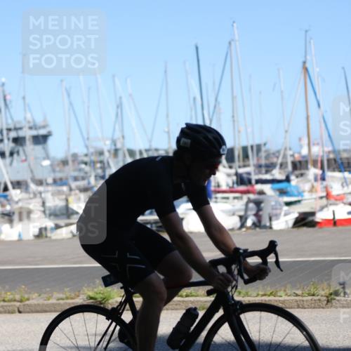 17.08.2025 - KN Förde Triathlon 2025 Yannick Fuchs http://msf.ph/oto/8625137 17.08.2025 11:43:51 Radfahren 311, 327, 338, 341, 348, 360, 362, 613, 632, 638, 376, 607 meine-sportfotos.de