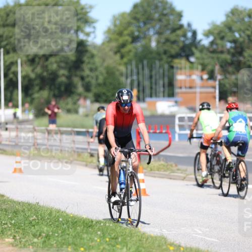 17.08.2025 - KN Förde Triathlon 2025 Yannick Fuchs http://msf.ph/oto/8625152 17.08.2025 11:44:00 Radfahren 302, 311, 355, 327, 338, 341, 348, 360, 362, 613, 638 meine-sportfotos.de