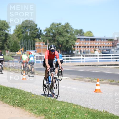 17.08.2025 - KN Förde Triathlon 2025 Yannick Fuchs http://msf.ph/oto/8625154 17.08.2025 11:44:00 Radfahren 302, 311, 355, 327, 338, 341, 348, 360, 362, 613, 638 meine-sportfotos.de