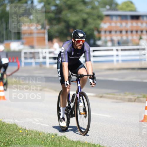 17.08.2025 - KN Förde Triathlon 2025 Yannick Fuchs http://msf.ph/oto/8625173 17.08.2025 11:44:17 Radfahren 325, 329, 343, 350, 371, 642, 343, 374 meine-sportfotos.de