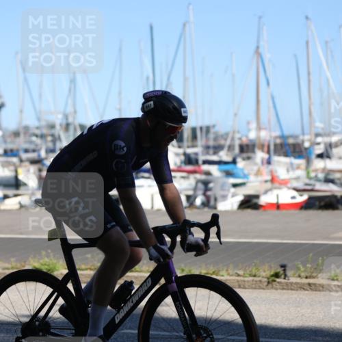 17.08.2025 - KN Förde Triathlon 2025 Yannick Fuchs http://msf.ph/oto/8625176 17.08.2025 11:44:18 Radfahren 325, 329, 350, 371, 642, 343, 374 meine-sportfotos.de