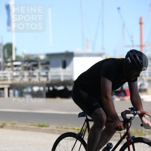 17.08.2025 - KN Förde Triathlon 2025 Yannick Fuchs http://msf.ph/oto/8625197 17.08.2025 11:44:35 Radfahren 291, 328, 330, 356, 370, 379, 385, 616 meine-sportfotos.de