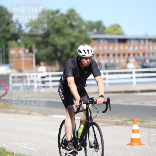 17.08.2025 - KN Förde Triathlon 2025 Yannick Fuchs http://msf.ph/oto/8625218 17.08.2025 11:45:14 Radfahren 344, 365 meine-sportfotos.de
