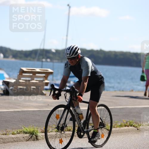 17.08.2025 - KN Förde Triathlon 2025 Yannick Fuchs http://msf.ph/oto/8625245 17.08.2025 11:45:48 Radfahren 353, 368, 374, 601, 629, 348, 360, 362, 635 meine-sportfotos.de