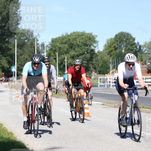 17.08.2025 - KN Förde Triathlon 2025 Yannick Fuchs http://msf.ph/oto/8625272 17.08.2025 11:46:07 Radfahren 326, 328, 329, 330, 350, 363, 371, 609, 311, 326, 372, 619 meine-sportfotos.de