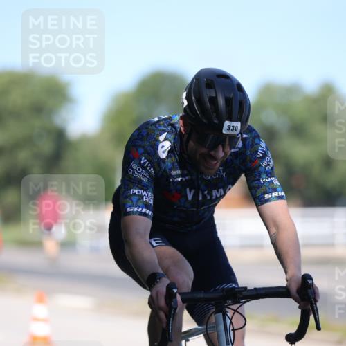 17.08.2025 - KN Förde Triathlon 2025 Yannick Fuchs http://msf.ph/oto/8625283 17.08.2025 11:46:16 Radfahren 330, 345, 356, 328, 329, 350, 371, 609 meine-sportfotos.de