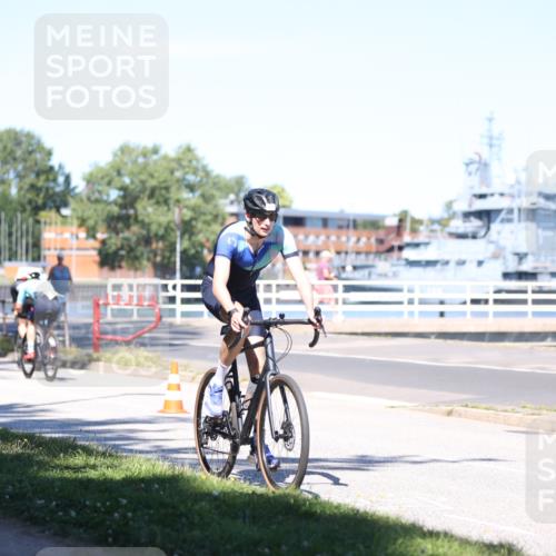 17.08.2025 - KN Förde Triathlon 2025 Yannick Fuchs http://msf.ph/oto/8625463 17.08.2025 12:47:51 Radfahren 406, 407, 413, 417, 548, 419, 422, 423 meine-sportfotos.de