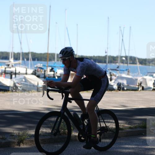 17.08.2025 - KN Förde Triathlon 2025 Yannick Fuchs http://msf.ph/oto/8625478 17.08.2025 12:48:33 Radfahren 420, 442 meine-sportfotos.de