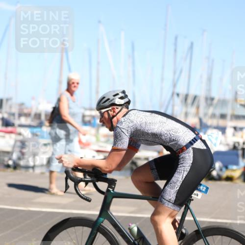 17.08.2025 - KN Förde Triathlon 2025 Yannick Fuchs http://msf.ph/oto/8625482 17.08.2025 12:48:33 Radfahren 420, 442 meine-sportfotos.de