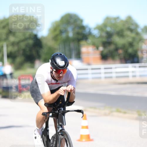 17.08.2025 - KN Förde Triathlon 2025 Yannick Fuchs http://msf.ph/oto/8625498 17.08.2025 12:48:57 Radfahren 415, 439 meine-sportfotos.de