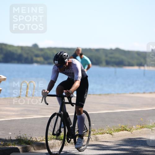 17.08.2025 - KN Förde Triathlon 2025 Yannick Fuchs http://msf.ph/oto/8625504 17.08.2025 12:49:07 Radfahren 422, 439, 415 meine-sportfotos.de