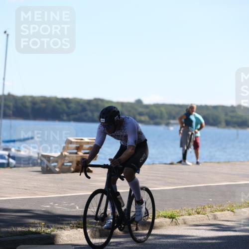17.08.2025 - KN Förde Triathlon 2025 Yannick Fuchs http://msf.ph/oto/8625505 17.08.2025 12:49:07 Radfahren 422, 439, 415 meine-sportfotos.de